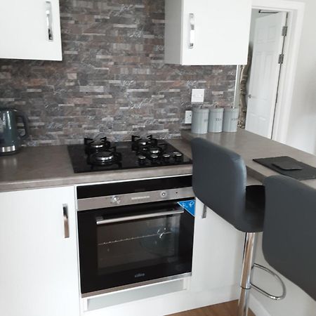Esplanade Seaside View Apartment Портковл Номер фото